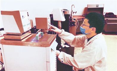 PCB感光阻焊油墨市场份额跃居全球第二位 国产光刻胶奋力闯市场