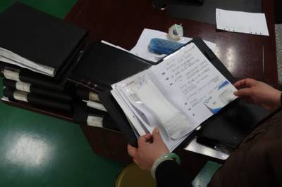 择一事,爱一生,他们用实际行动告诉你“工匠精神”的意义叫坚守。