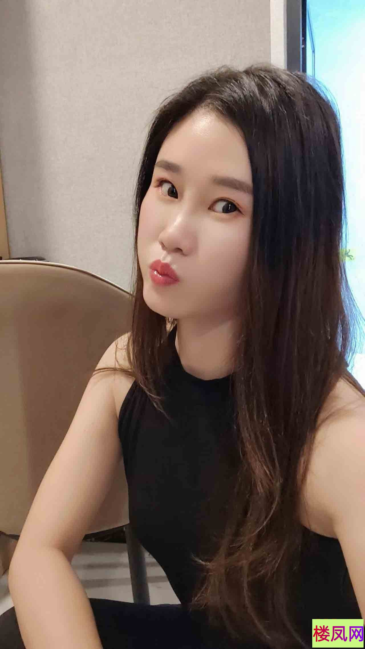 235454ym5i2cmqazmm2ixb.jpg
