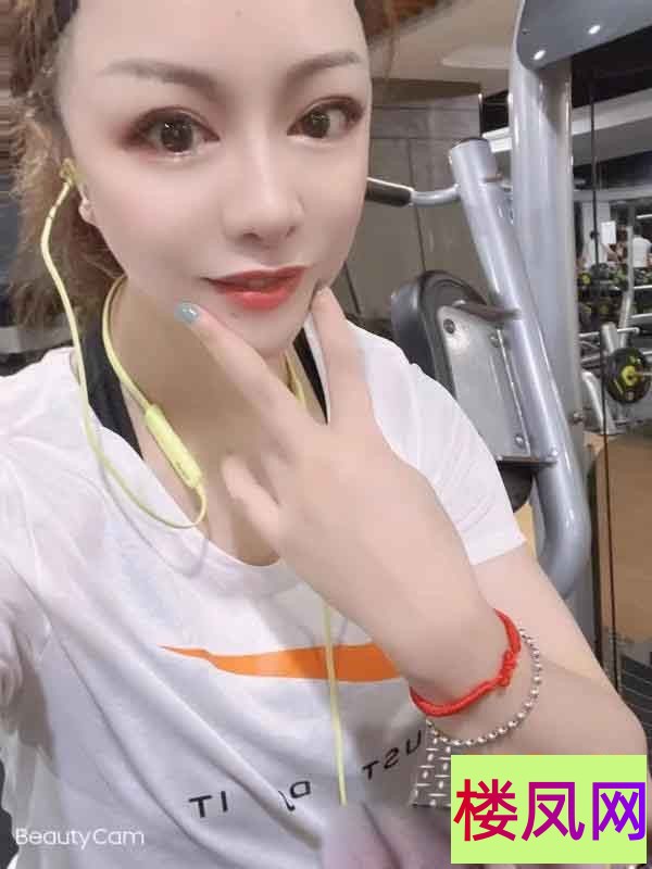 014212bwddnribrh12dshk.jpg