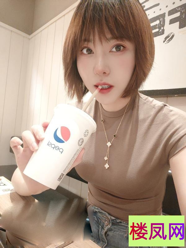 025832oizi44h801g1ri3i.jpg