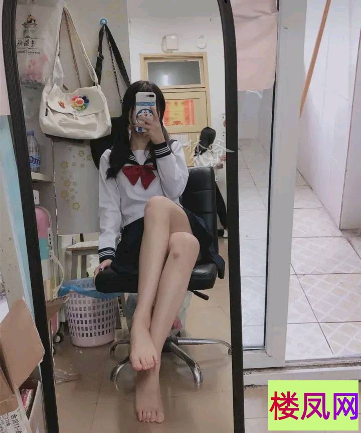 054904i26t51lf6262596l.jpeg