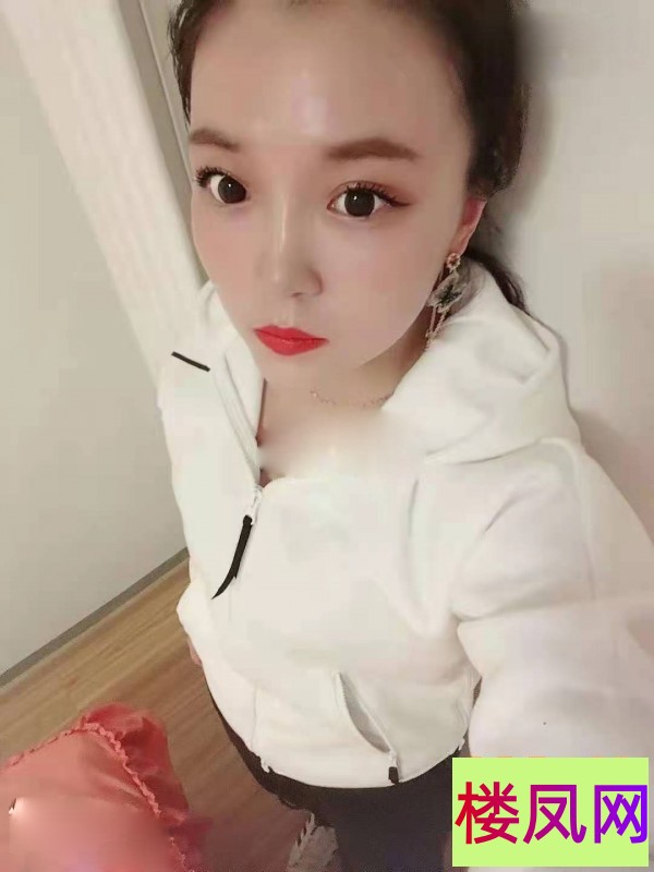 055307mnk5ldym6mjm611b.jpg