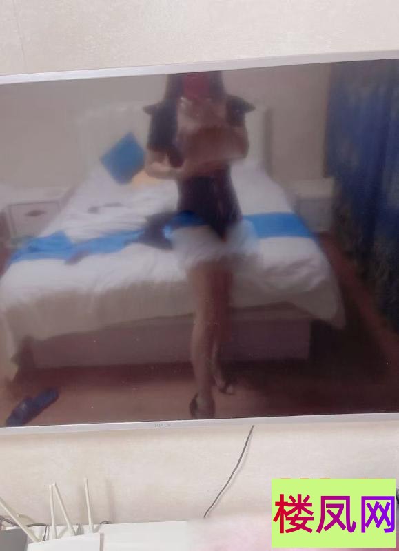 105528eh91aea2jmjfzfo1.jpg