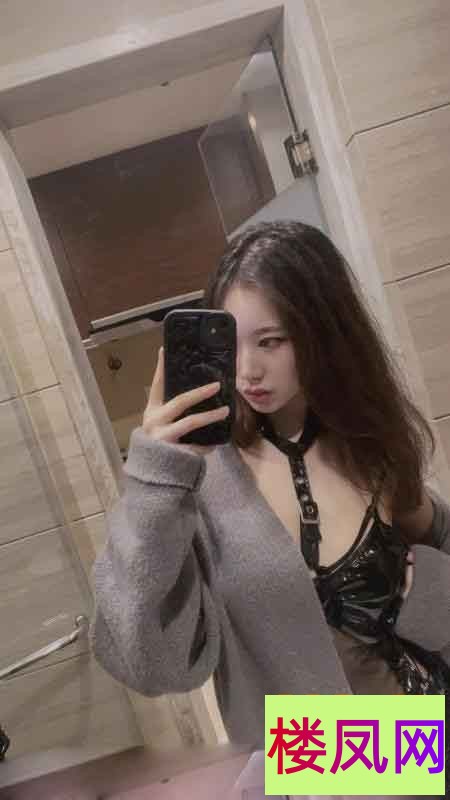 110607e15h4hugepkgu5yy.jpg