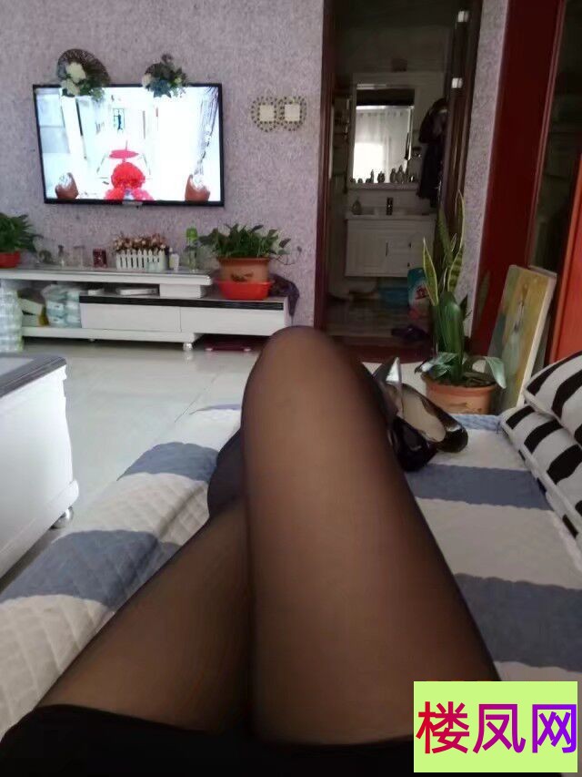 221540ouinonnsmqt4hszn.jpg