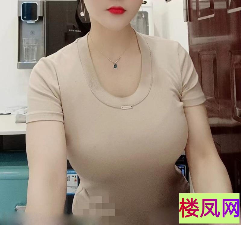 185003ny2jzu8jk8aimzvk.jpg