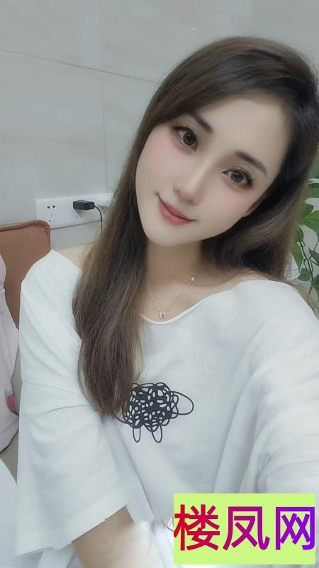 135005v0yss6d8d76if17a.jpg
