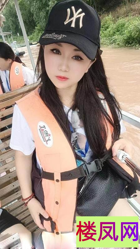 223502exir6v66jp6rhhhj.jpg
