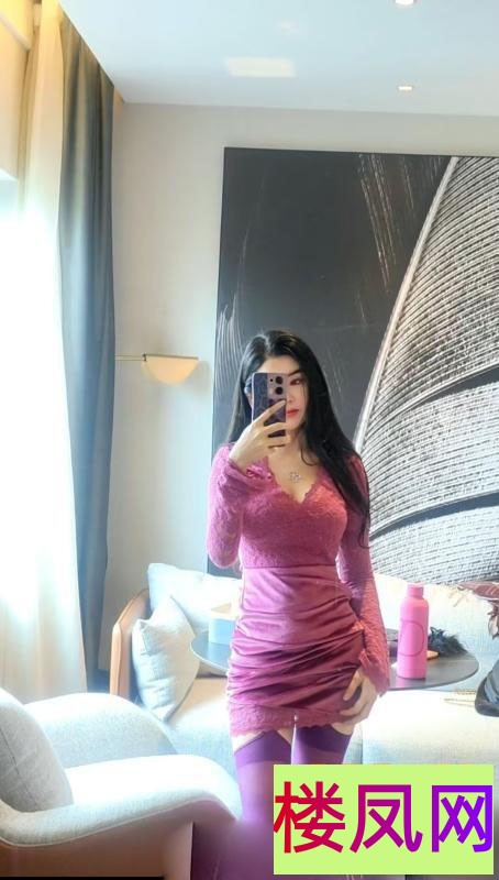 092501ljqx8qzximqlidkl.jpg