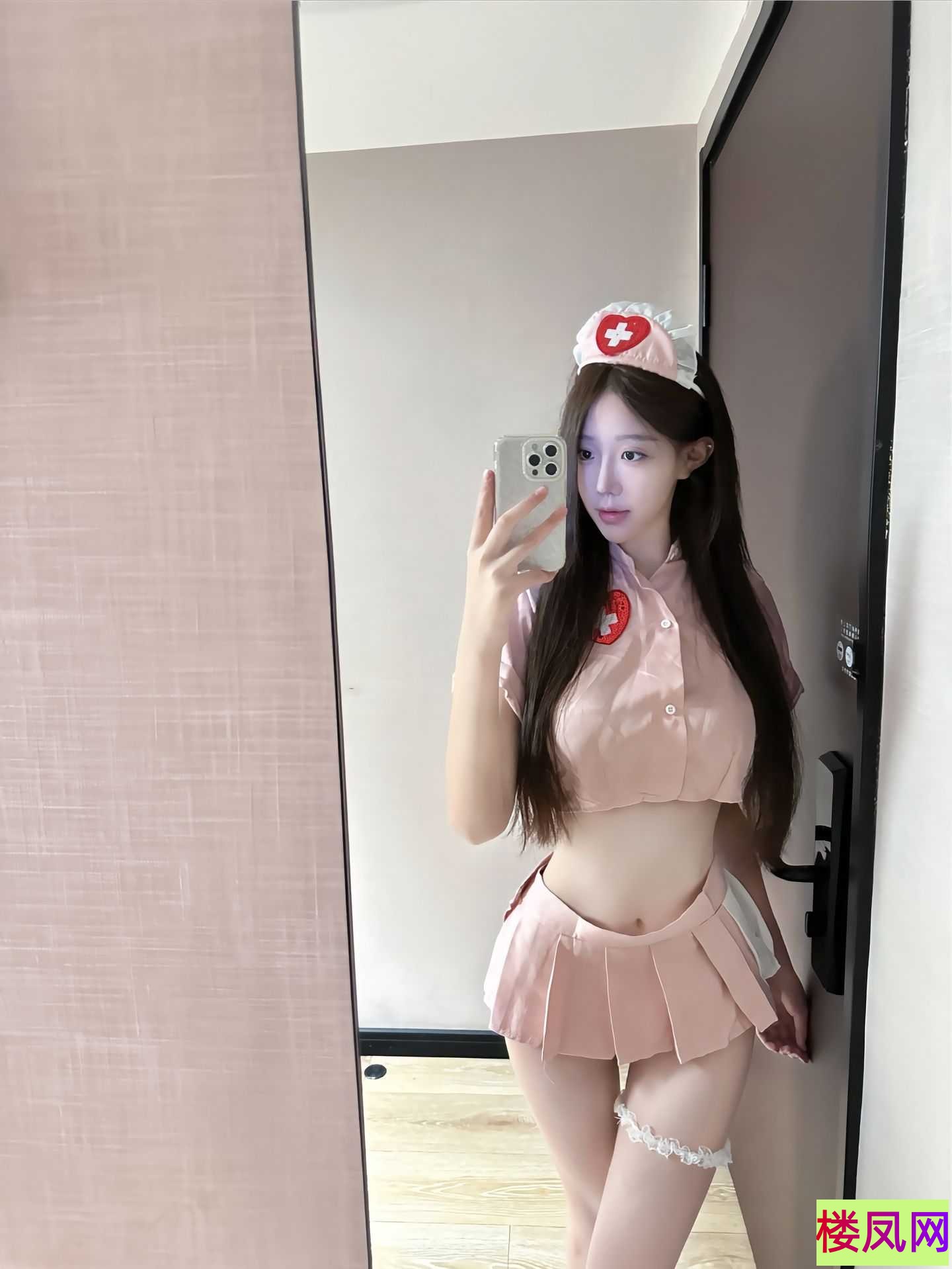 173004u741iba7yzd7ggrh.jpg