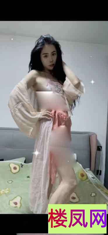 045503z1p890bal4cyw0lc.jpg