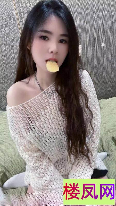 173002jb8c4hg4zjrzdr08.jpg