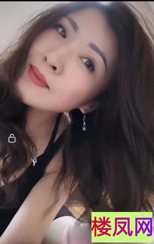 030008l8i8g3e89igi458g.jpg